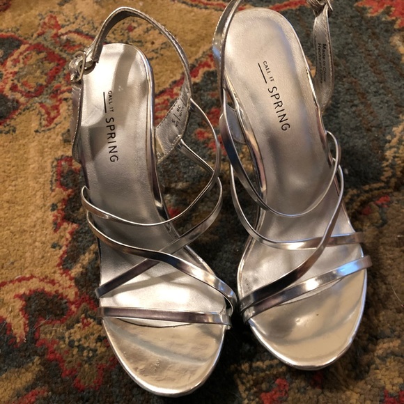 High Heels - Picture 2 of 2